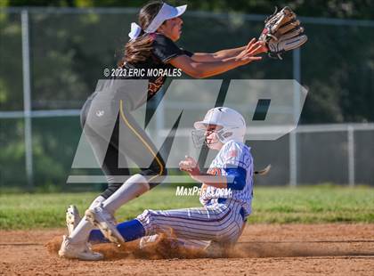 Thumbnail 2 in Point Loma @ Clairemont photogallery.