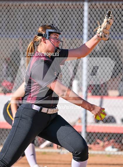Thumbnail 2 in Point Loma @ Clairemont photogallery.