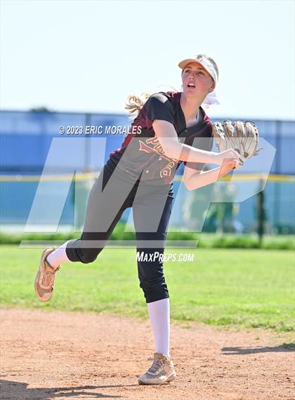 Thumbnail 2 in Point Loma @ Clairemont photogallery.