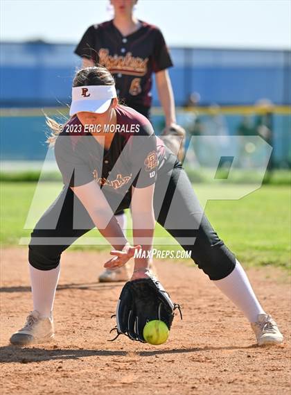 Thumbnail 2 in Point Loma @ Clairemont photogallery.