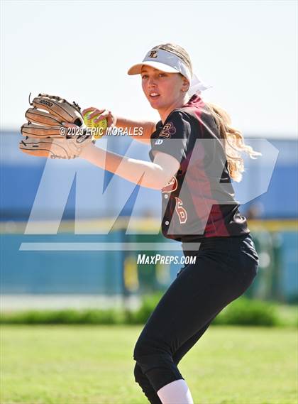 Thumbnail 2 in Point Loma @ Clairemont photogallery.