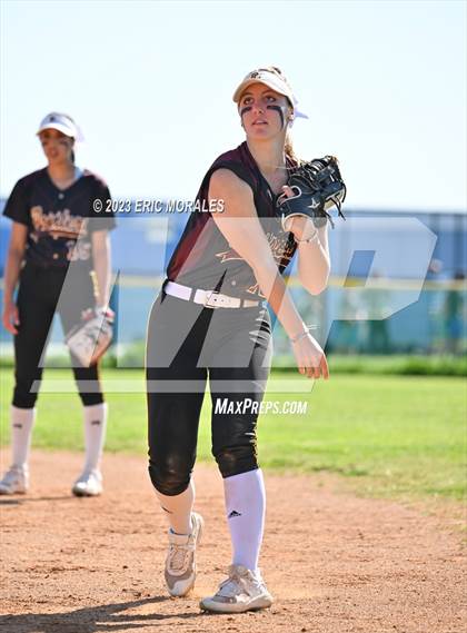 Thumbnail 3 in Point Loma @ Clairemont photogallery.