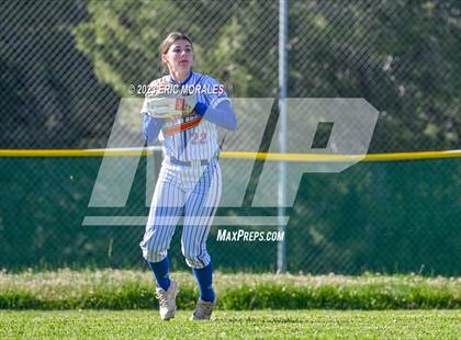 Thumbnail 3 in Point Loma @ Clairemont photogallery.