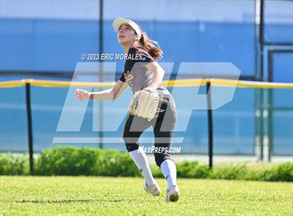 Thumbnail 3 in Point Loma @ Clairemont photogallery.