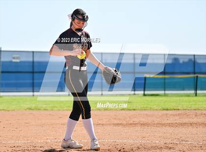 Thumbnail 3 in Point Loma @ Clairemont photogallery.