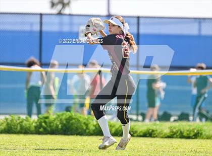 Thumbnail 3 in Point Loma @ Clairemont photogallery.
