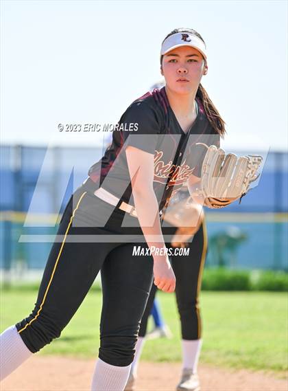 Thumbnail 3 in Point Loma @ Clairemont photogallery.