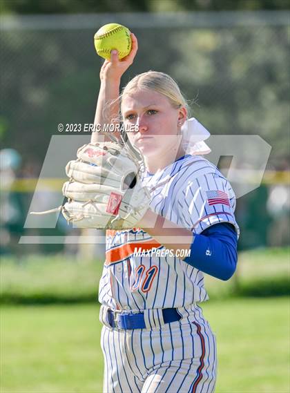 Thumbnail 1 in Point Loma @ Clairemont photogallery.