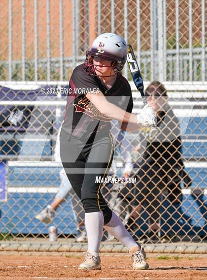 Thumbnail 1 in Point Loma @ Clairemont photogallery.
