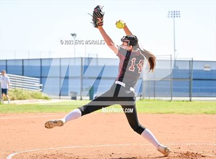 Thumbnail 1 in Point Loma @ Clairemont photogallery.