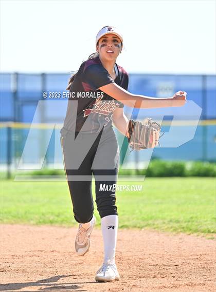 Thumbnail 3 in Point Loma @ Clairemont photogallery.