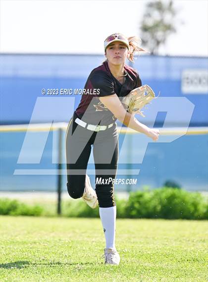Thumbnail 2 in Point Loma @ Clairemont photogallery.