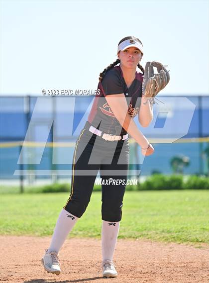 Thumbnail 3 in Point Loma @ Clairemont photogallery.