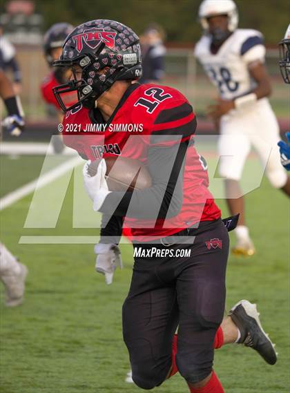 Thumbnail 1 in Hillcrest @ Triad (IHSA 5A First Round Playoff) photogallery.