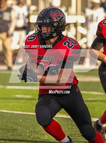 Thumbnail 3 in Hillcrest @ Triad (IHSA 5A First Round Playoff) photogallery.