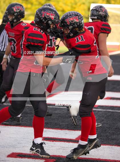 Thumbnail 2 in Hillcrest @ Triad (IHSA 5A First Round Playoff) photogallery.