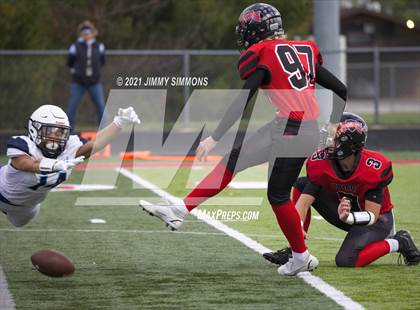 Thumbnail 3 in Hillcrest @ Triad (IHSA 5A First Round Playoff) photogallery.