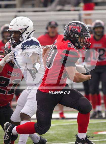 Thumbnail 2 in Hillcrest @ Triad (IHSA 5A First Round Playoff) photogallery.