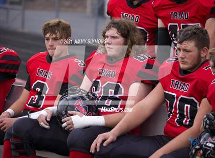 Thumbnail 2 in Hillcrest @ Triad (IHSA 5A First Round Playoff) photogallery.