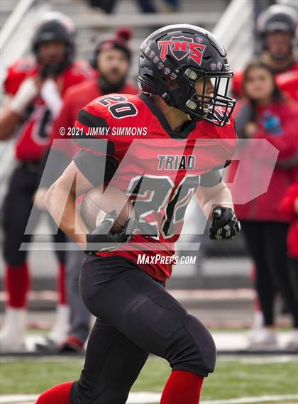 Thumbnail 3 in Hillcrest @ Triad (IHSA 5A First Round Playoff) photogallery.