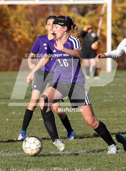 Thumbnail 1 in Blackstone Valley RVT @ Holy Name Central Catholic (MIAA Division 3 Central Quarterfinal) photogallery.