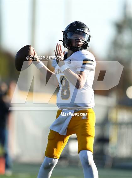 Thumbnail 3 in Summerville vs. Hughson (CIF SJS D6 Final) photogallery.