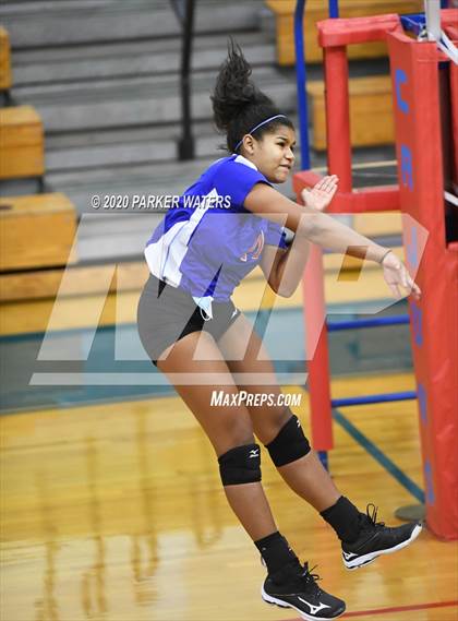 Thumbnail 1 in Academy of the Sacred Heart @ Metairie Park Country Day (JV Volleyball) photogallery.