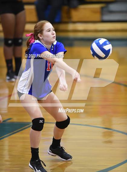 Thumbnail 3 in Academy of the Sacred Heart @ Metairie Park Country Day (JV Volleyball) photogallery.