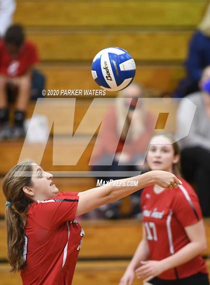 Thumbnail 2 in Academy of the Sacred Heart @ Metairie Park Country Day (JV Volleyball) photogallery.