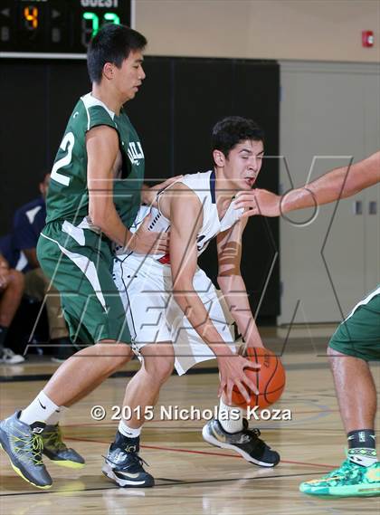 Thumbnail 3 in La Salle vs. Granada Hills (D1 Bound So Cal Christmas Classic) photogallery.