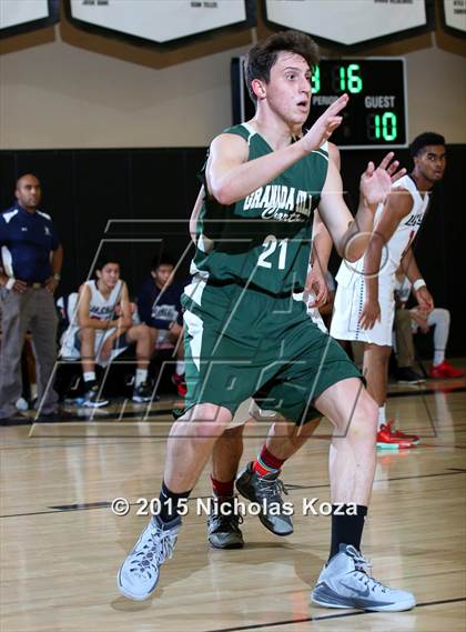 Thumbnail 1 in La Salle vs. Granada Hills (D1 Bound So Cal Christmas Classic) photogallery.