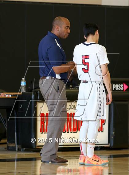 Thumbnail 1 in La Salle vs. Granada Hills (D1 Bound So Cal Christmas Classic) photogallery.