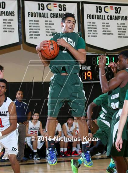 Thumbnail 1 in La Salle vs. Granada Hills (D1 Bound So Cal Christmas Classic) photogallery.