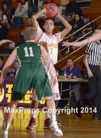 Thumbnail 3 in Encina Prep vs. Colfax (CIF SJS D4 Semifinal) photogallery.