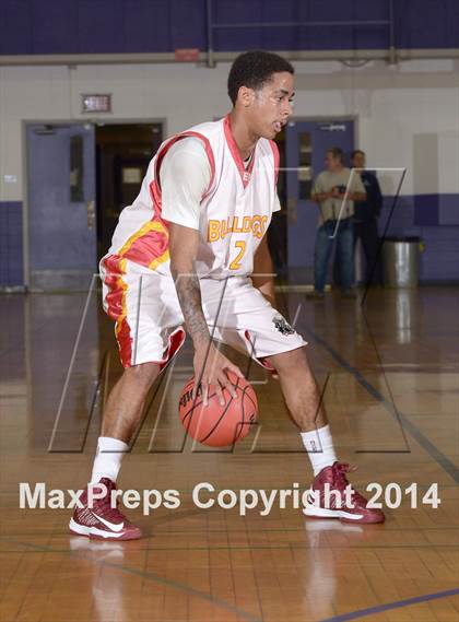 Thumbnail 2 in Encina Prep vs. Colfax (CIF SJS D4 Semifinal) photogallery.