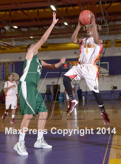 Thumbnail 1 in Encina Prep vs. Colfax (CIF SJS D4 Semifinal) photogallery.