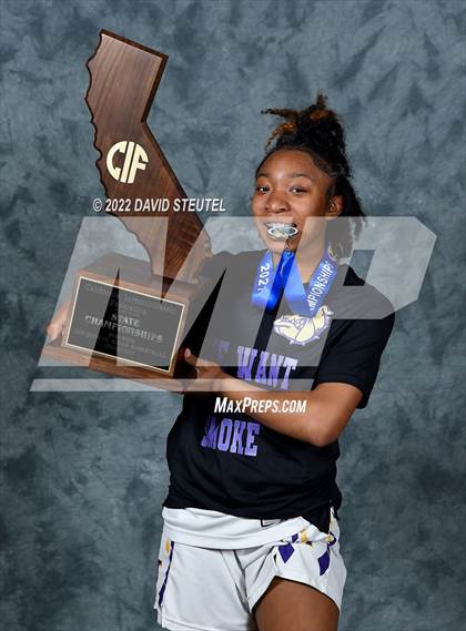 Thumbnail 2 in Oakland Tech (CIF State D3 Award Photos) photogallery.