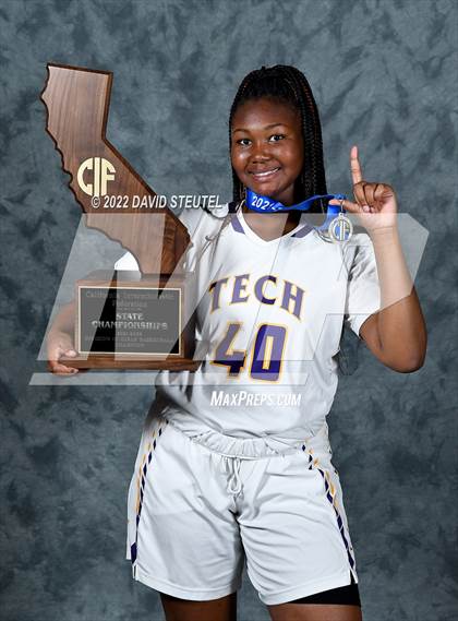 Thumbnail 3 in Oakland Tech (CIF State D3 Award Photos) photogallery.