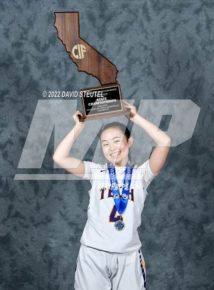 Thumbnail 1 in Oakland Tech (CIF State D3 Award Photos) photogallery.