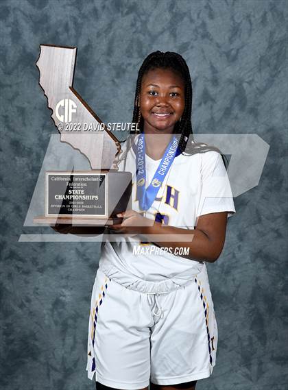 Thumbnail 2 in Oakland Tech (CIF State D3 Award Photos) photogallery.