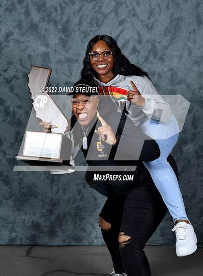 Thumbnail 2 in Oakland Tech (CIF State D3 Award Photos) photogallery.