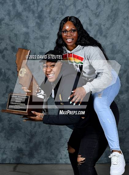 Thumbnail 1 in Oakland Tech (CIF State D3 Award Photos) photogallery.