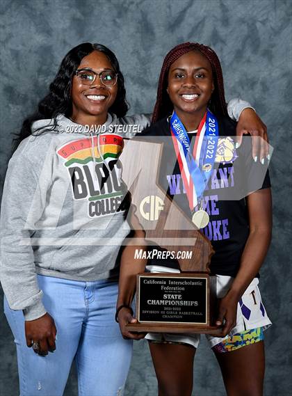 Thumbnail 3 in Oakland Tech (CIF State D3 Award Photos) photogallery.