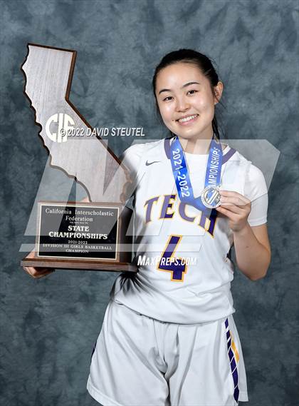 Thumbnail 3 in Oakland Tech (CIF State D3 Award Photos) photogallery.