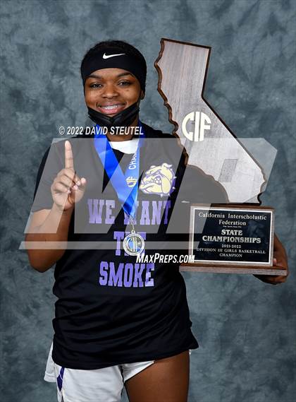 Thumbnail 2 in Oakland Tech (CIF State D3 Award Photos) photogallery.