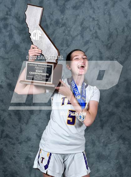 Thumbnail 2 in Oakland Tech (CIF State D3 Award Photos) photogallery.