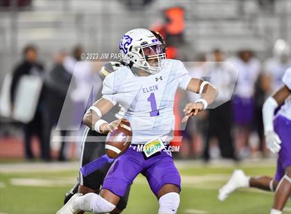 Thumbnail 2 in Elgin @ Rouse photogallery.