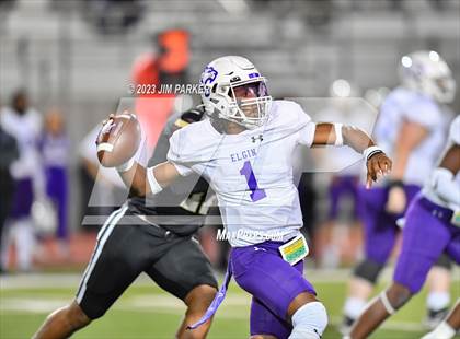 Thumbnail 3 in Elgin @ Rouse photogallery.