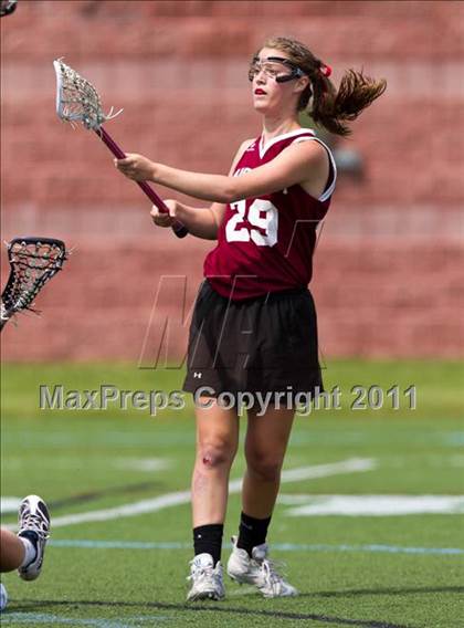 Thumbnail 1 in Yorktown vs. Garden City (NYSPHSAA Class B Semifinal) photogallery.