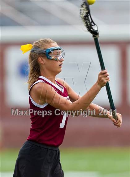Thumbnail 1 in Yorktown vs. Garden City (NYSPHSAA Class B Semifinal) photogallery.